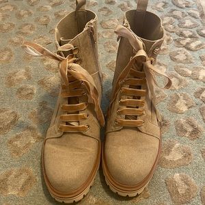 Crown Vintage Boots